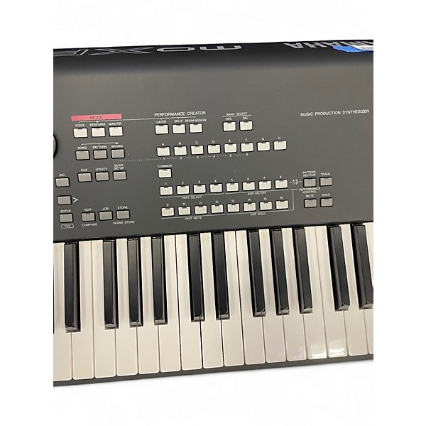 Used Yamaha MOXF8 88 Key Keyboard Workstation