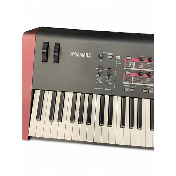 Used Yamaha MOXF8 88 Key Keyboard Workstation
