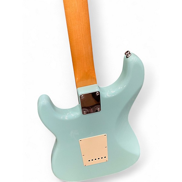 Used 2015 Fender Classic Series 1960S Stratocaster Daphne Blue Solid Body Electric Guitar