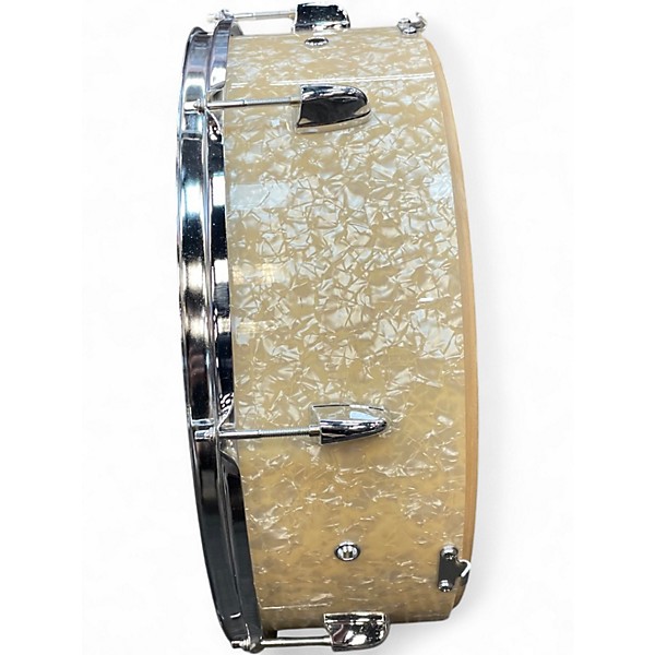 Used Yamaha 4 Piece hipgig  Classic White Drum Kit