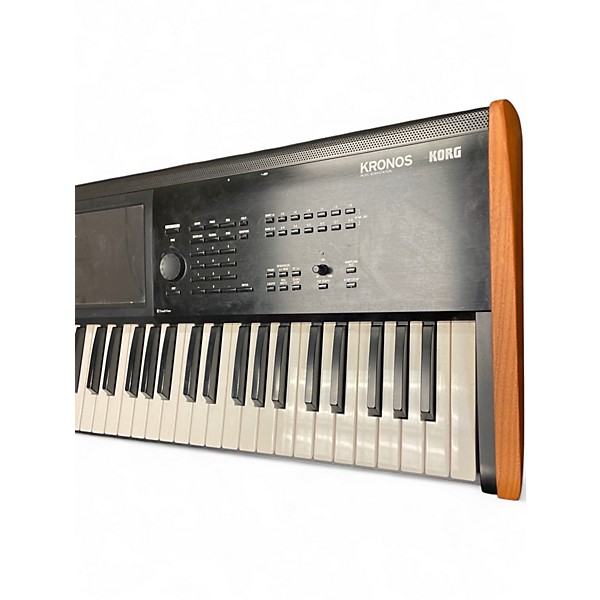 Used KORG KRONOS 2 61 KEY Keyboard Workstation