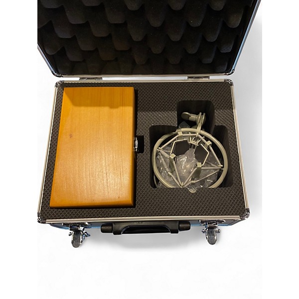 Used Avantone cr14 Ribbon Microphone