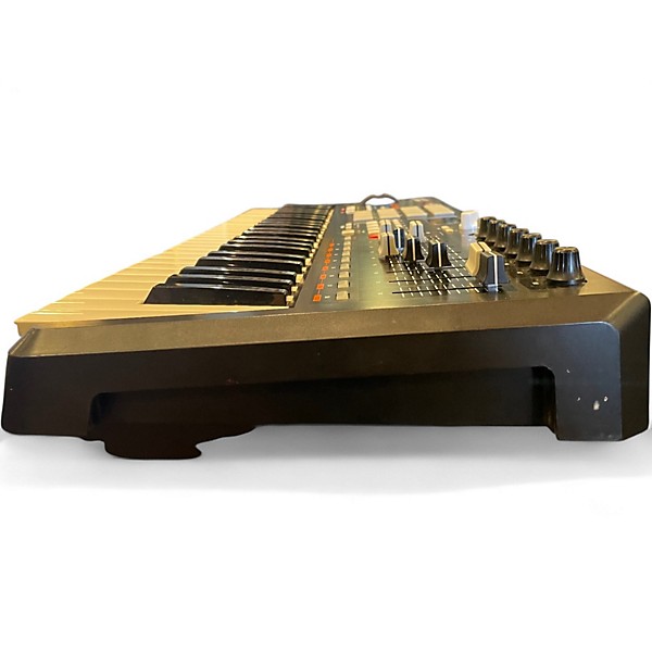 Used Akai Professional MPK49 49 Key MIDI Controller