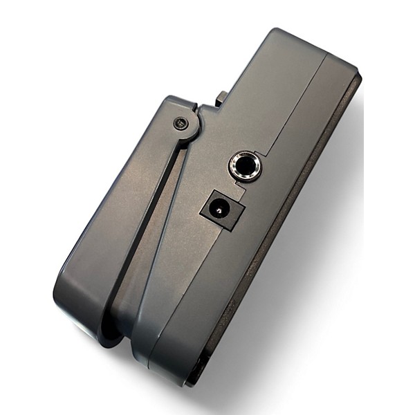 Used Behringer TU300 Chromatic Tuner Pedal