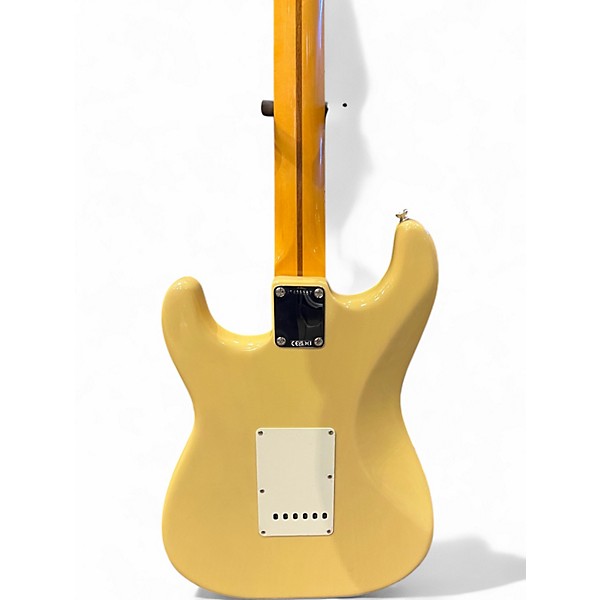 Used Fender 1957 American Vintage Stratocaster Vintage Blonde Solid Body Electric Guitar