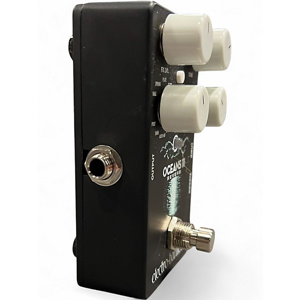 Used Electro-Harmonix Oceans 11  Reverb Effect Pedal