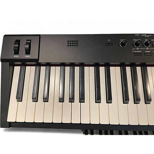 Used Roland RD-88 Keyboard Workstation