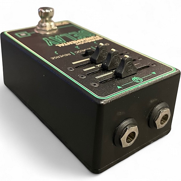 Used Walrus Audio fundamental delay Effect Pedal