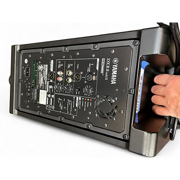 Used Yamaha DXR8 MKII Powered Speaker
