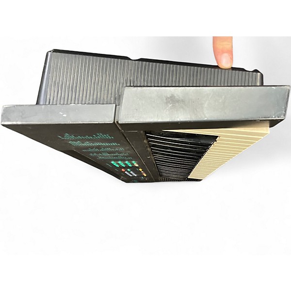 Used Yamaha psr6 Portable Keyboard