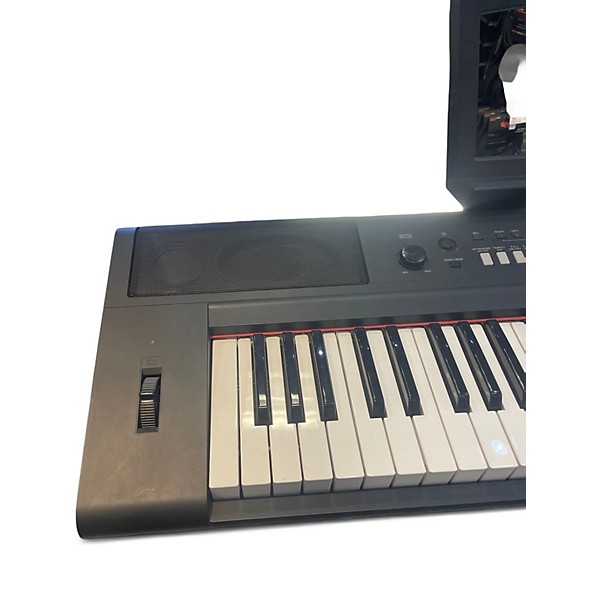 Used Yamaha np-v60 piaggaro