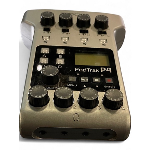 Used Zoom podtrak p4 MultiTrack Recorder