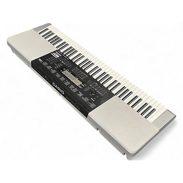 Used Casio WK220 Portable Keyboard