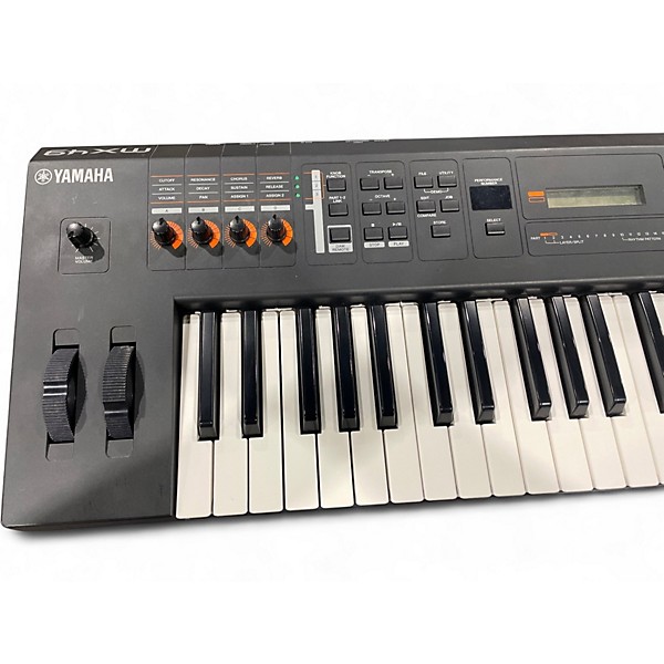 Used Yamaha MX49 49 Key Keyboard Workstation