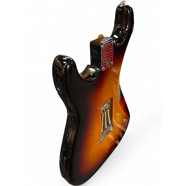 Used Fender 1961 AMERICAN VINTAGE II STRATOCASTER 3 Color Sunburst Solid Body Electric Guitar