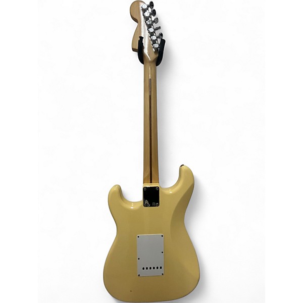 Used Fender Artist Series Yngwie Malmsteen Stratocaster Cream Solid Body Electric Guitar