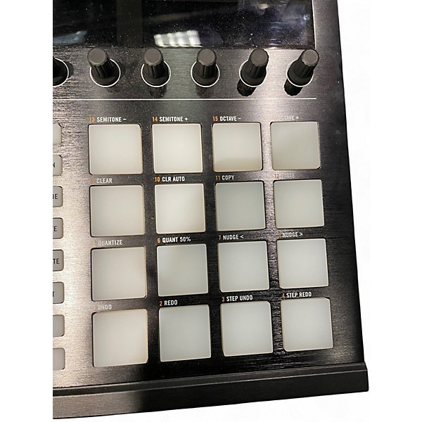 Used Native Instruments Maschine MKII MIDI Controller
