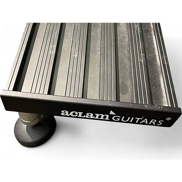 Used Pedaltrain METRO 24 CASE W/SMARTTRACK S1 PEDALBOARD