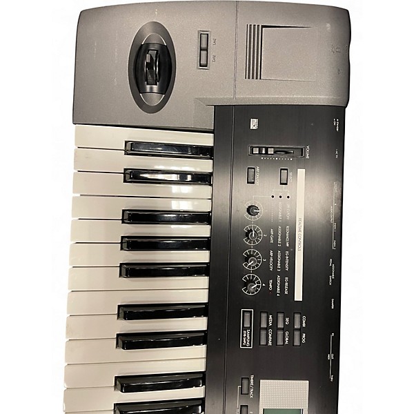 Used KORG TR61 Keyboard Workstation