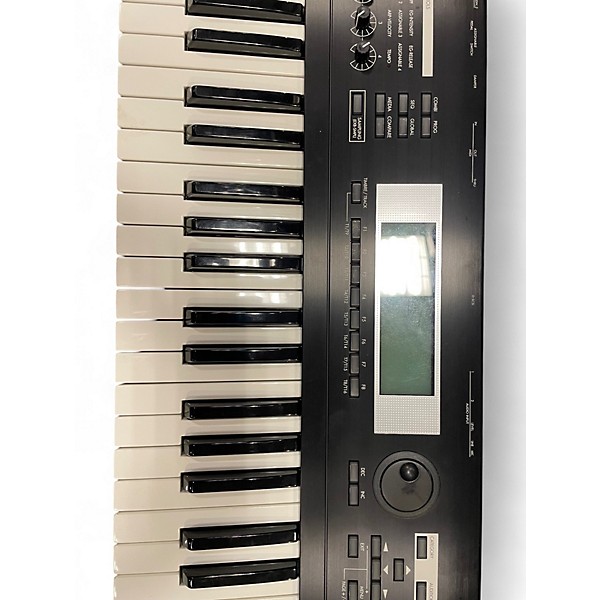 Used KORG TR61 Keyboard Workstation