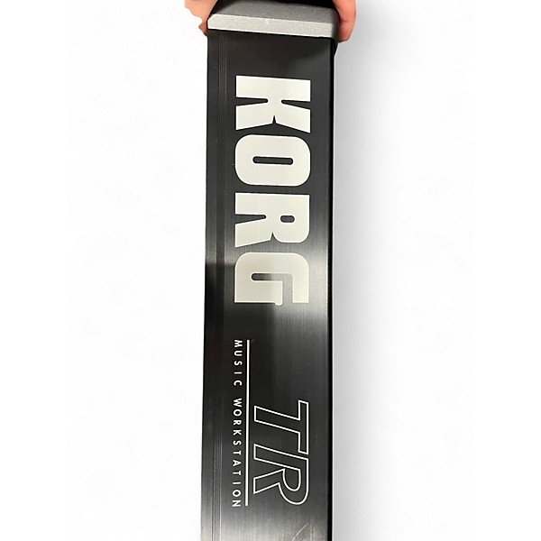 Used KORG TR61 Keyboard Workstation