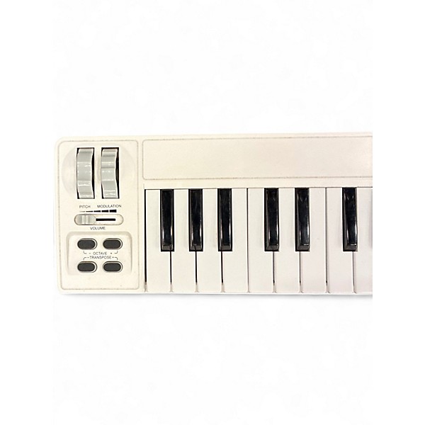 Used Arturia AKM320 MIDI Controller