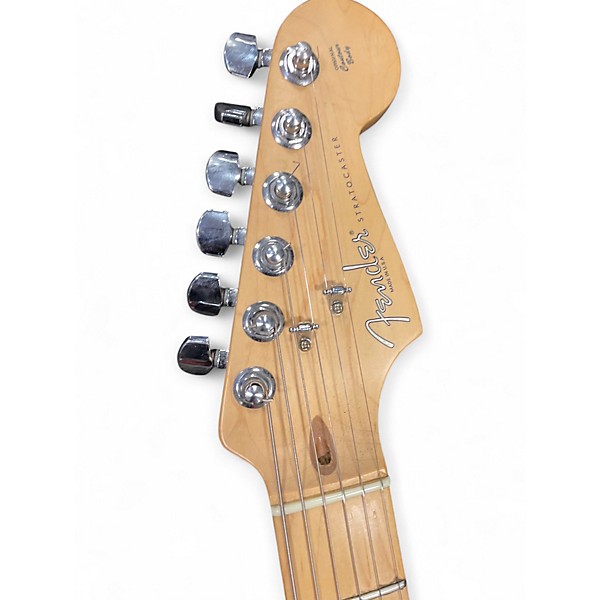 Used 2005 Fender Highway One Stratocaster Antique Ivory Solid Body Electric Guitar