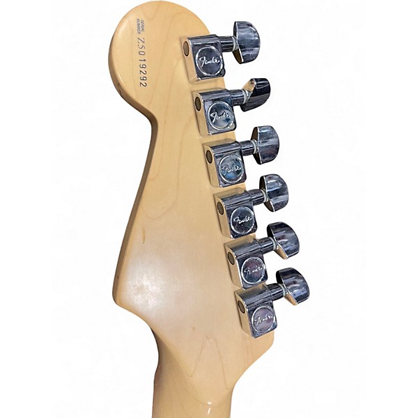 Used 2005 Fender Highway One Stratocaster Antique Ivory Solid Body Electric Guitar