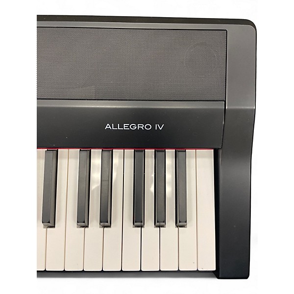 Used Williams Allegro IV 88 Key Portable Keyboard