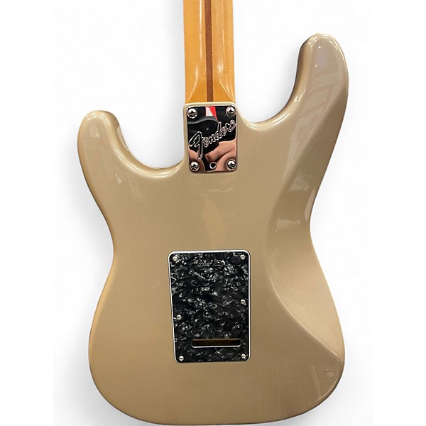 Vintage 1997 Fender Lonestar Stratocaster Shoreline Gold Solid Body Electric Guitar
