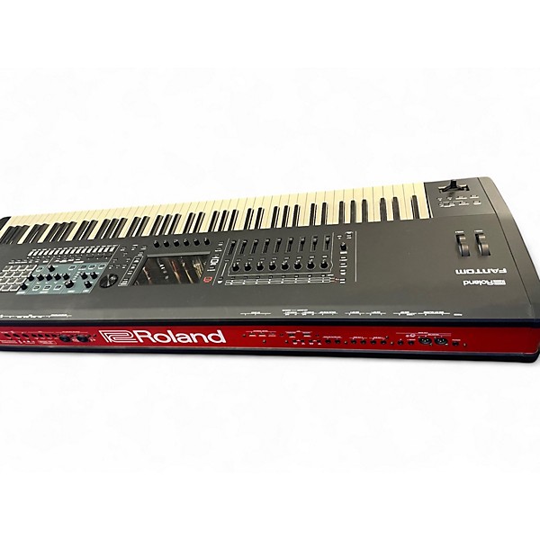 Used Roland Fantom 8 Keyboard Workstation