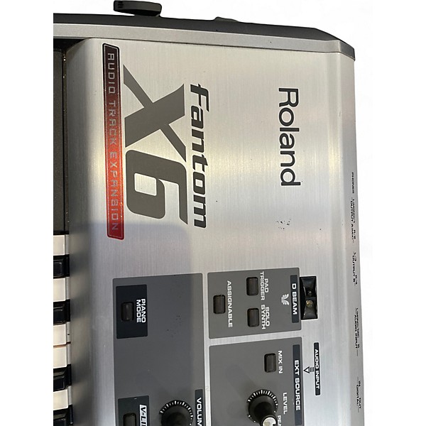Used Roland Fantom X6 Keyboard Workstation