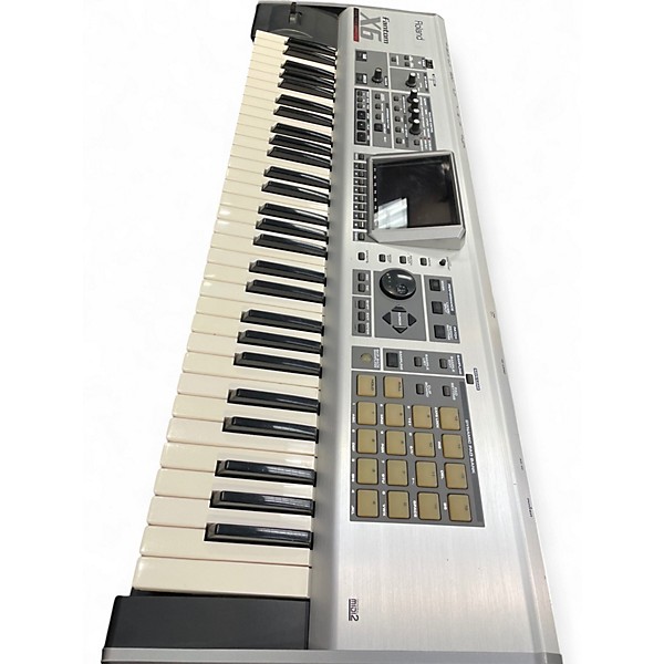 Used Roland Fantom X6 Keyboard Workstation