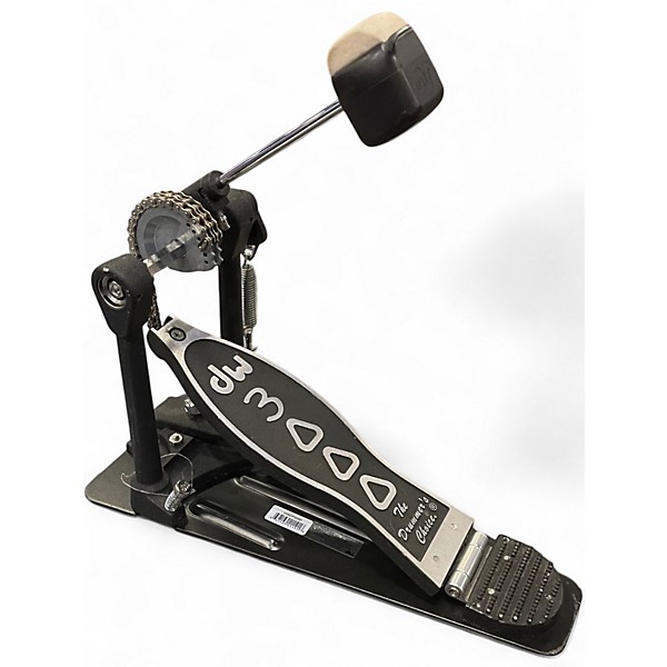 Used DW 3000 Series Single Single Bass Drum Pedal