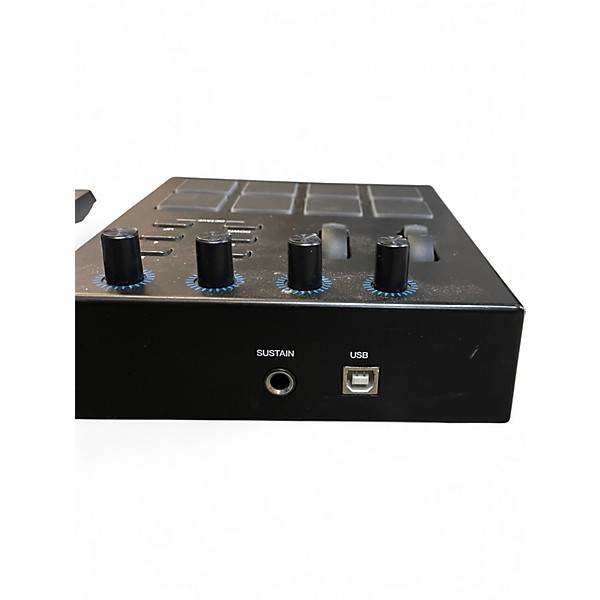 Used Alesis V25 25 Key MIDI Controller