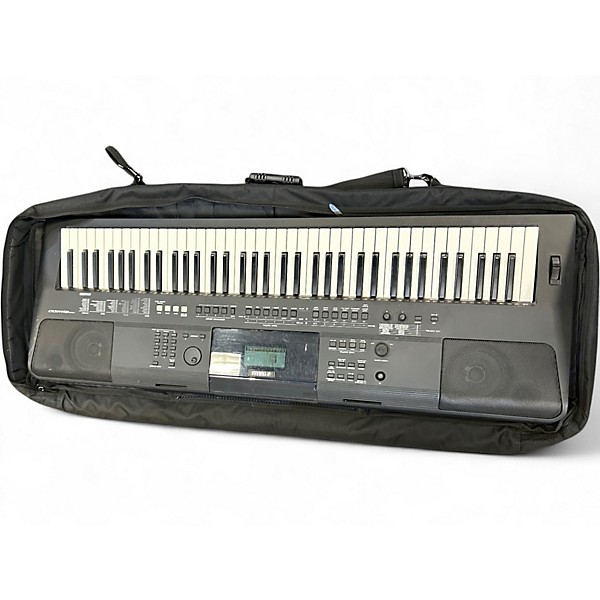 Used Yamaha PSREW400 76 Key Portable Keyboard