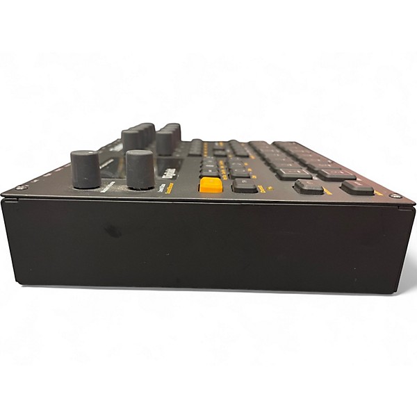 Used Elektron Digitakt Synthesizer