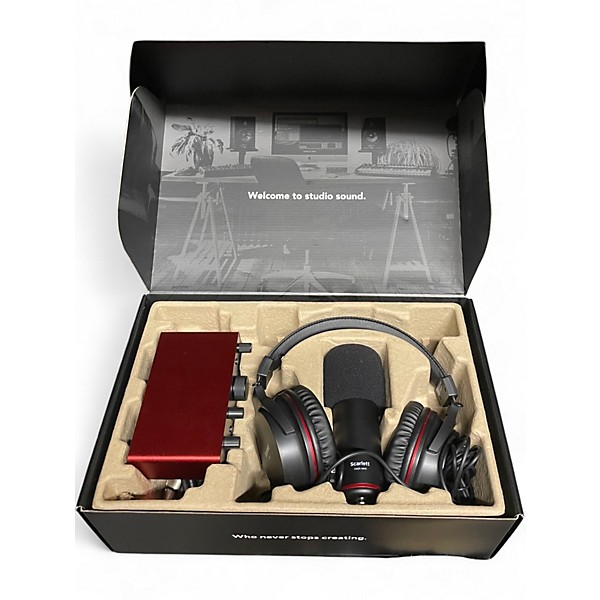 Used Focusrite Scarlett Solo Studio Gen 4 Audio Interface