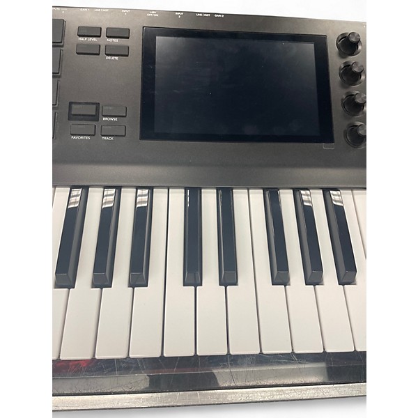 Used Akai Professional MPC Key 61 Keyboard Workstation