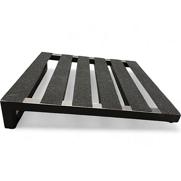 Used Pedaltrain XD18 Pedal Board