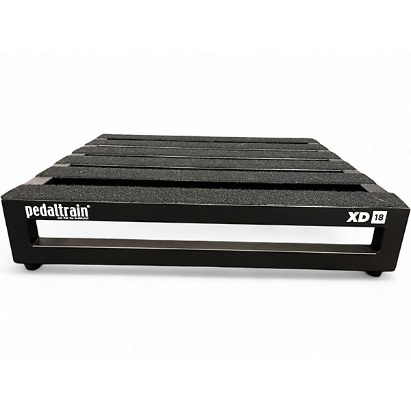 Used Pedaltrain XD18 Pedal Board