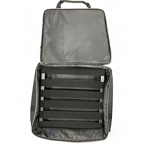 Used Pedaltrain XD18 Pedal Board