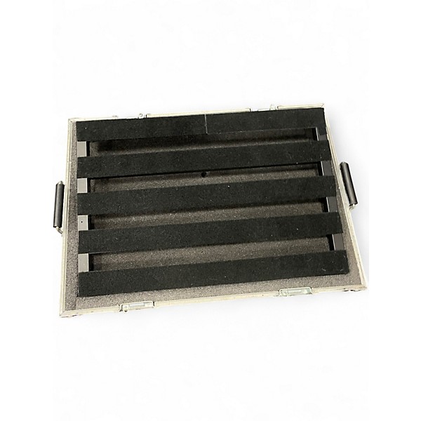 Used Pedaltrain CLASSIC 3 Pedal Board