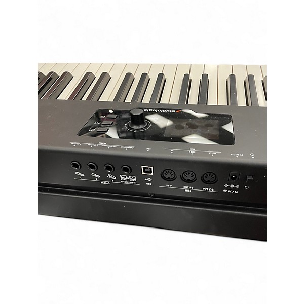 Used Studiologic SL88 Keyboard Workstation