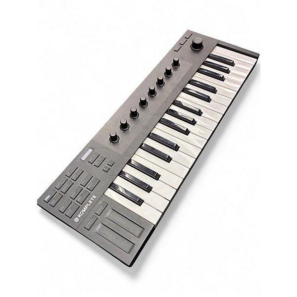 Used Native Instruments KONTROL M32 MIDI Controller