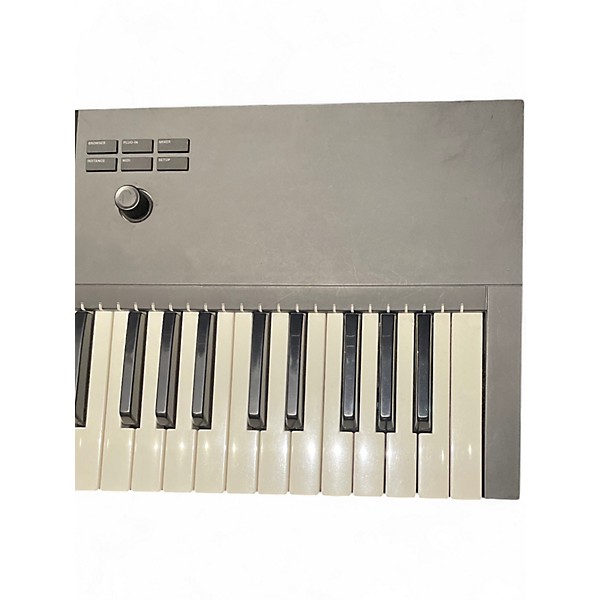 Used Native Instruments Komplete Kontrol S61 MK2 MIDI Controller