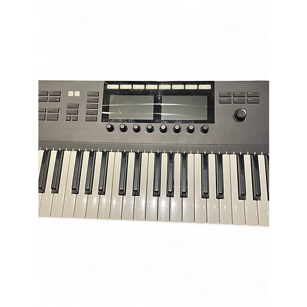 Used Native Instruments Komplete Kontrol S61 MK2 MIDI Controller