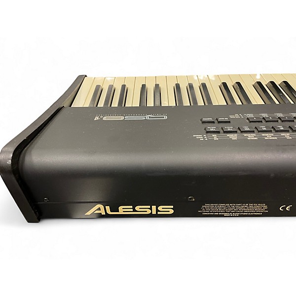 Used Alesis QS8.1 Keyboard Workstation