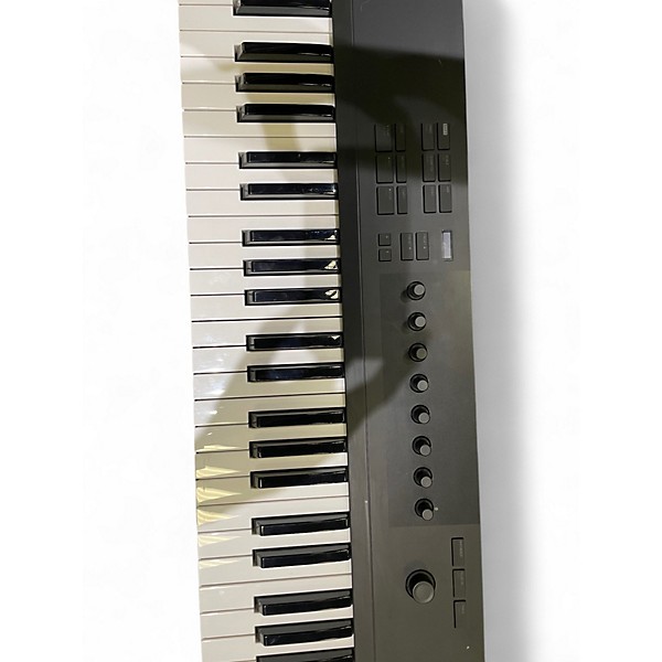 Used Native Instruments Komplete Kontrol A61 MIDI Controller