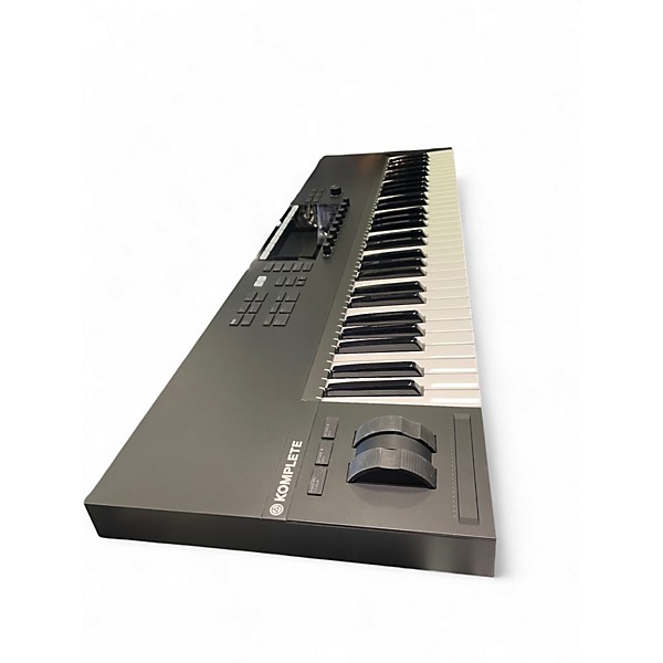 Used Native Instruments Komplete Kontrol S61 MKII MIDI Controller
